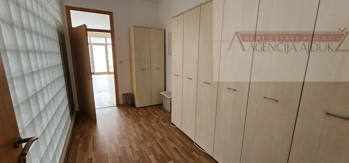 Poslovni Prostor - Borik, Zadar, 149m2