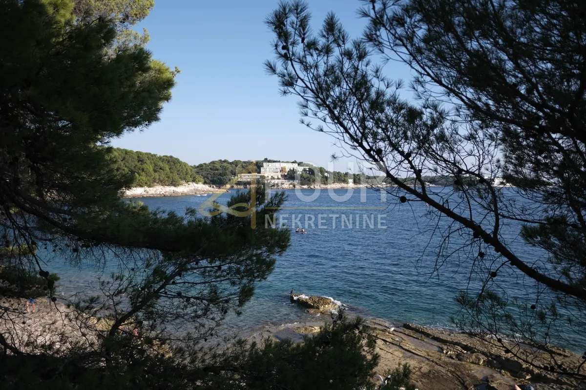 Stan - Pula, 212m2