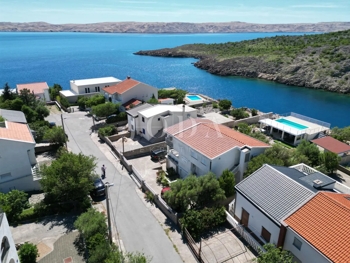 Kuća - Karlobag, 220m2