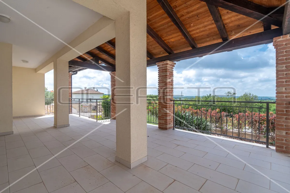 Kuća - Kaštelir, Poreč, Poreč, 165m2