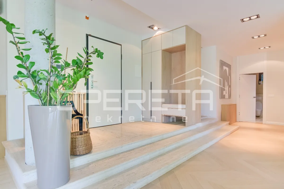 Apartment - Gornje Prekrižje, Centar, Zagreb, 285m2