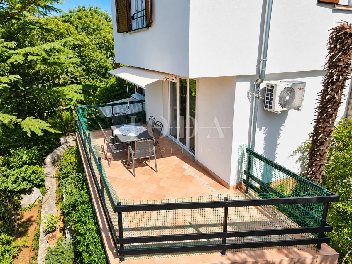 Kuća - Novi Vinodolski, 98m2