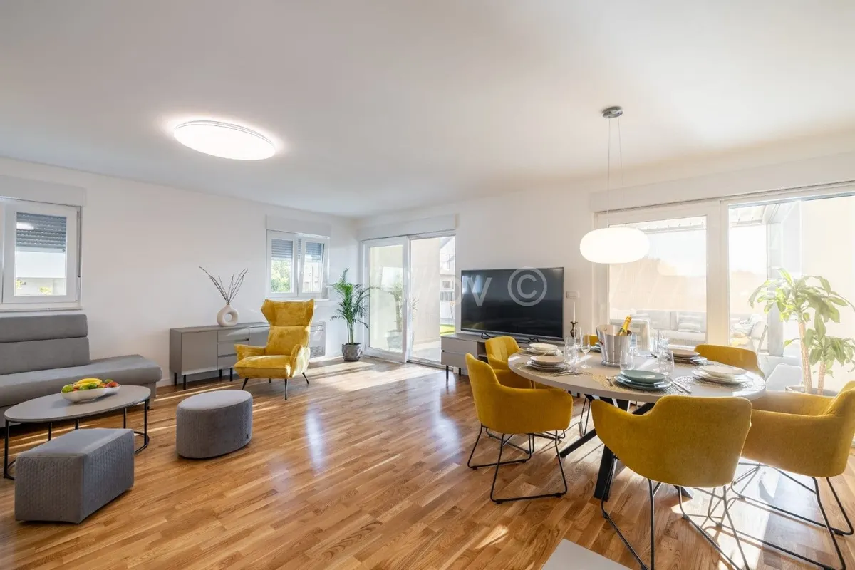 Apartment - Strožanac, Podstrana, 98m2