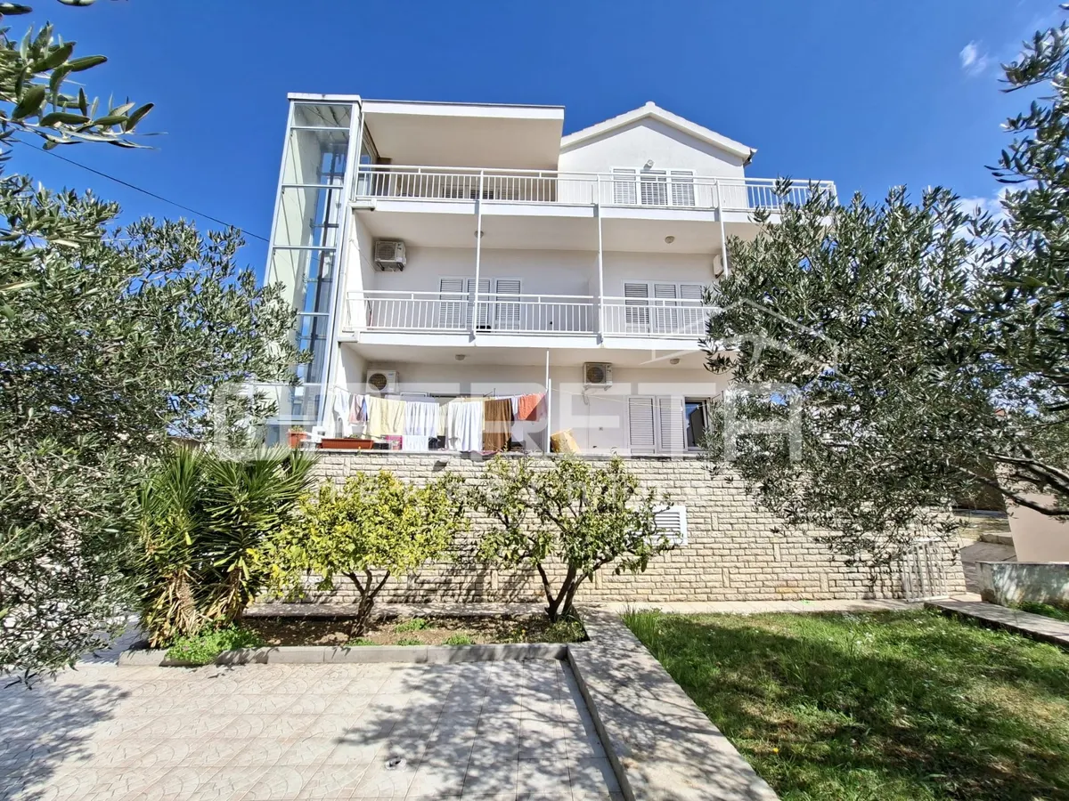 Kuća - Zablaće, Šibenik okolica, Šibenik, 595m2