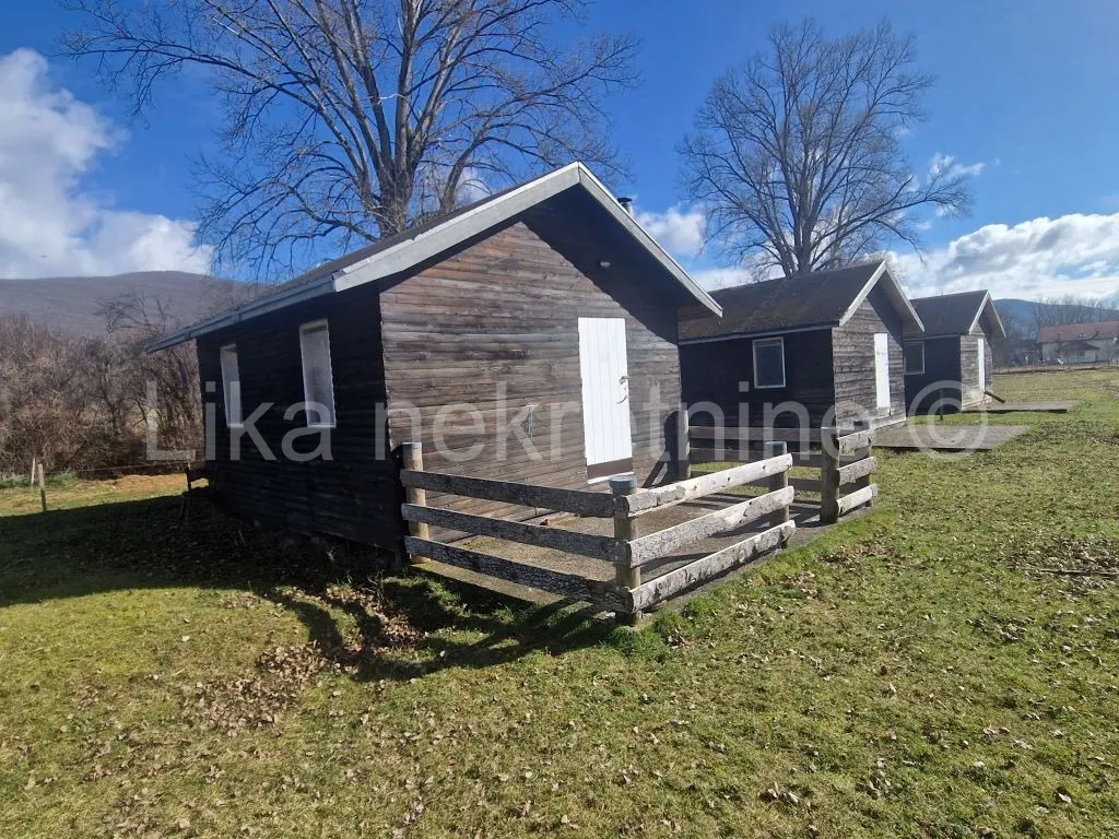 Zemljište - Otočac, 395m2