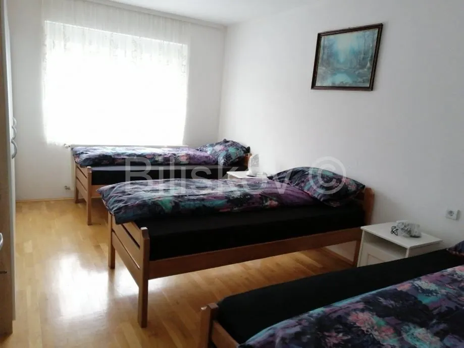 Kuća - Ivanić-grad, 260m2