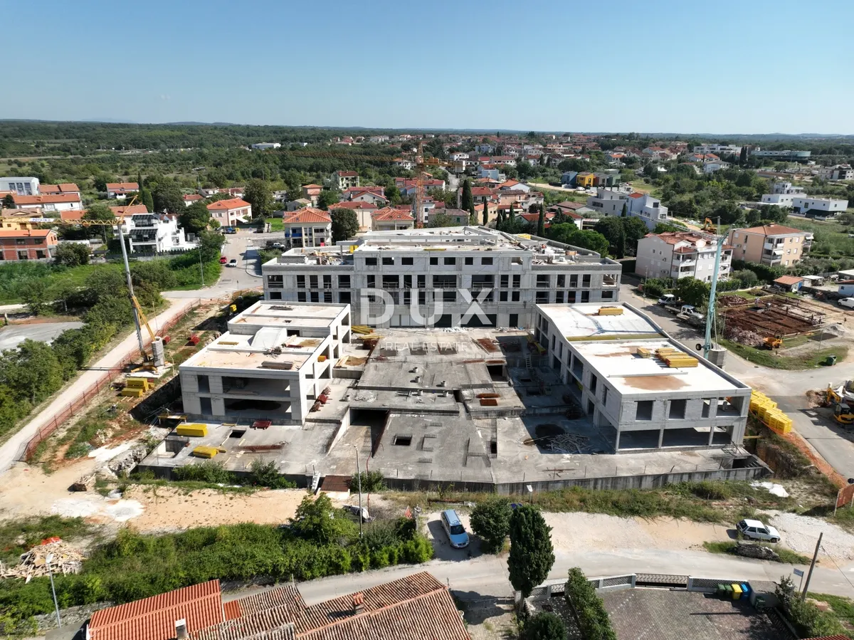 Poslovni Prostor - Poreč, 216.7m2