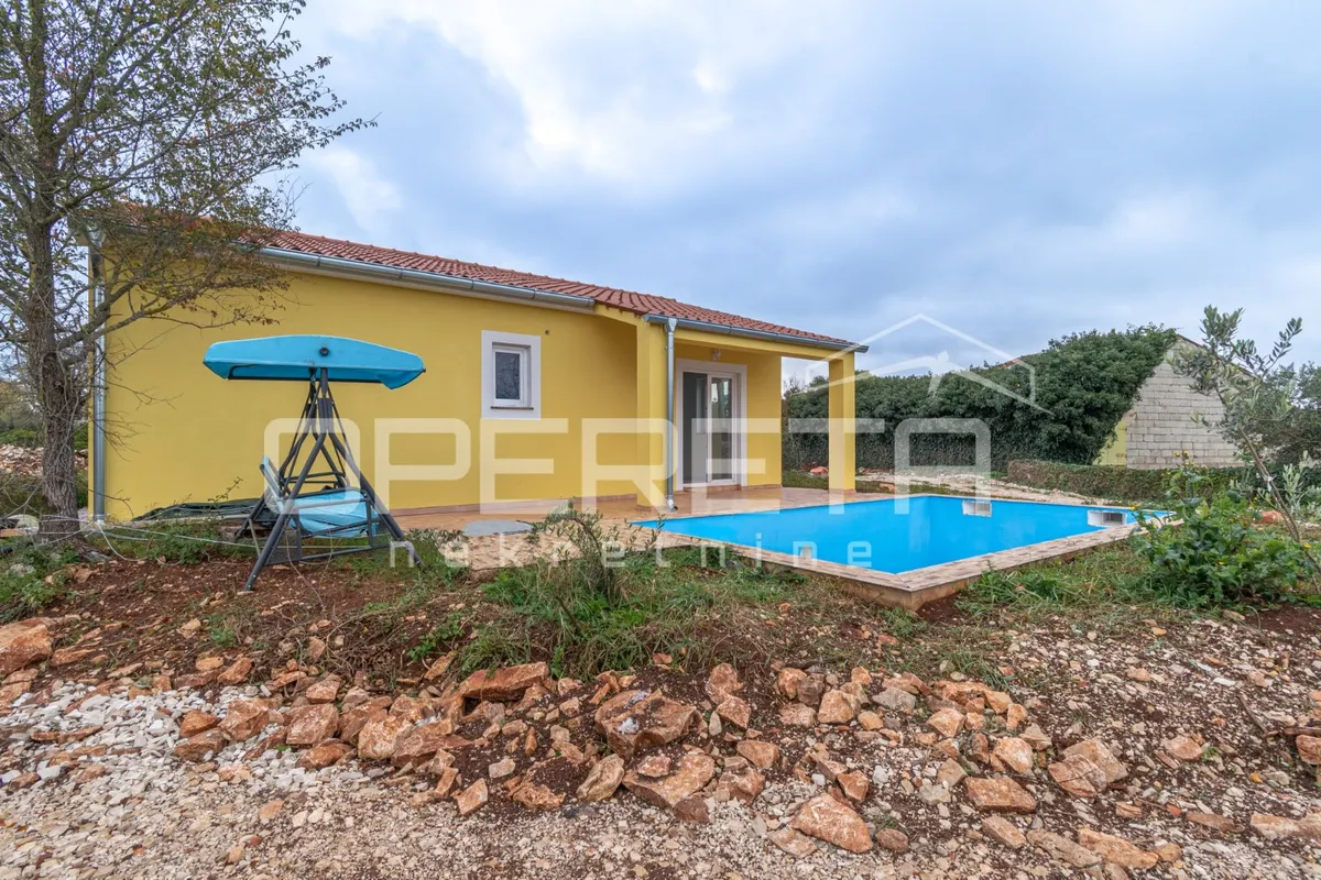 Kuća - Čabrunići, Svetvinčenat, Svetvinčenat, 70m2