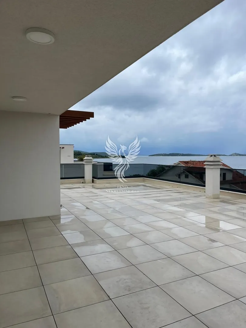 Stan - Vodice, 192.68m2