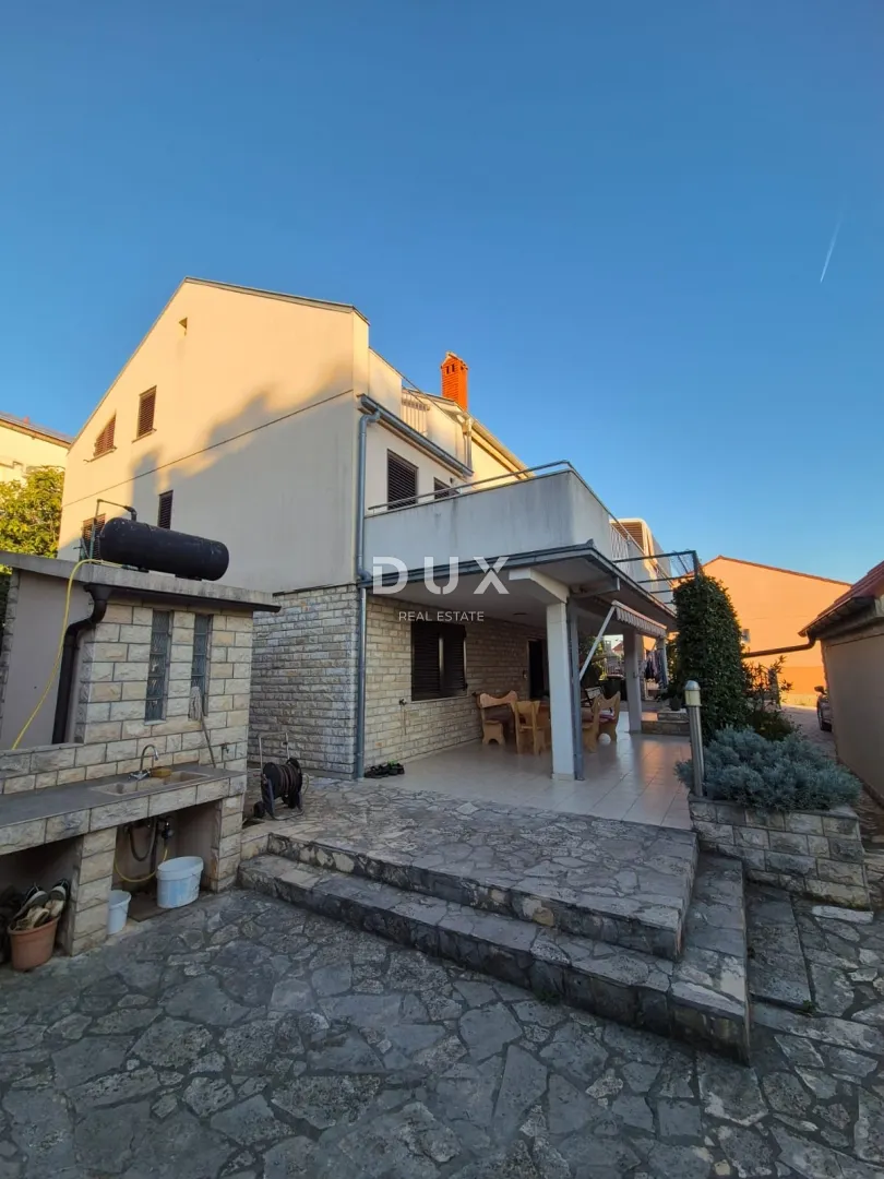 Kuća - Sveti Filip I Jakov, 258m2