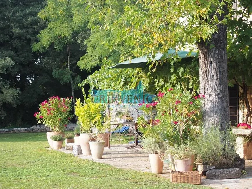 Kuća - Žminj, 450m2