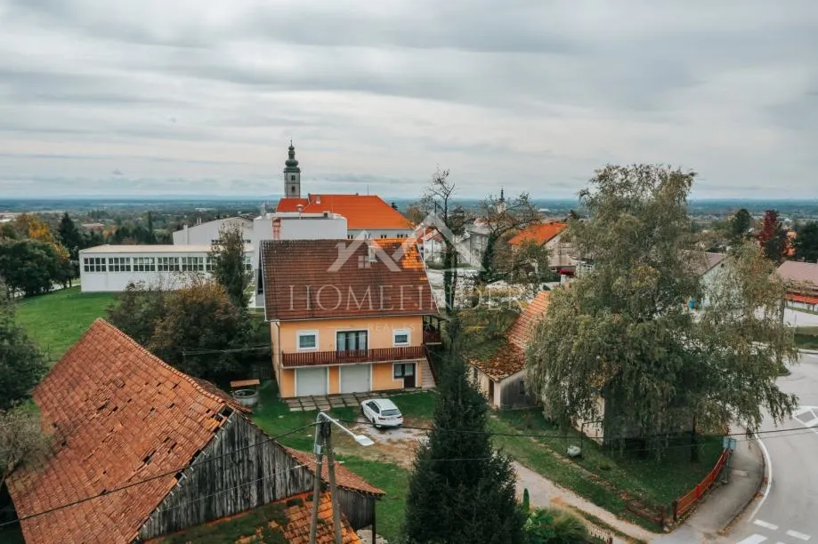 Kuća - Kloštar Ivanić, 1482m2