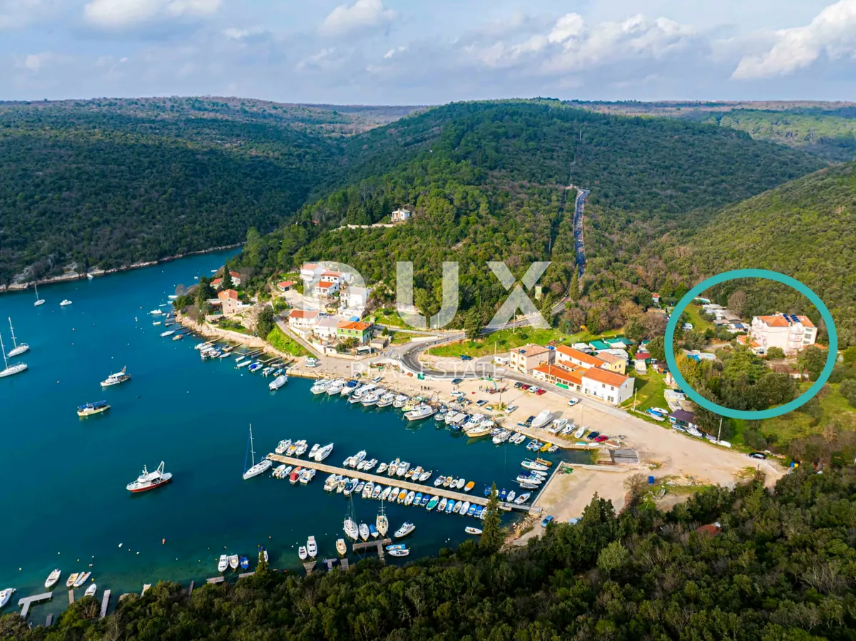 Poslovni Prostor - Marčana, 1600m2