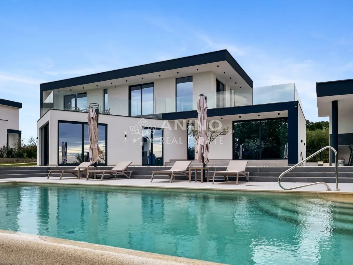 Kuća - Kaštelir-Labinci, 350m2