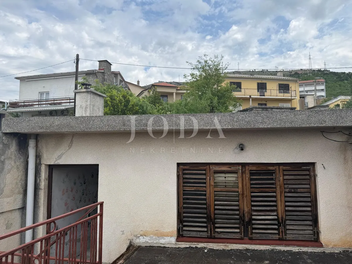 Kuća - Senj, 71m2