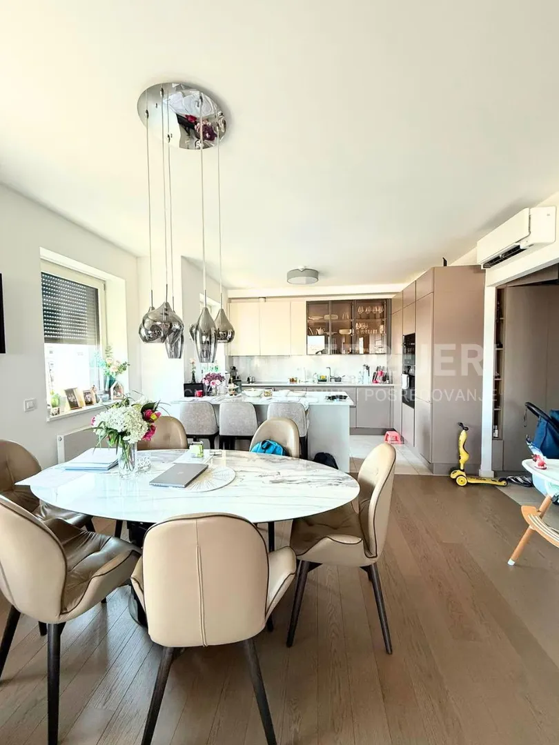 Apartment - Peščenica - Žitnjak, 144m2
