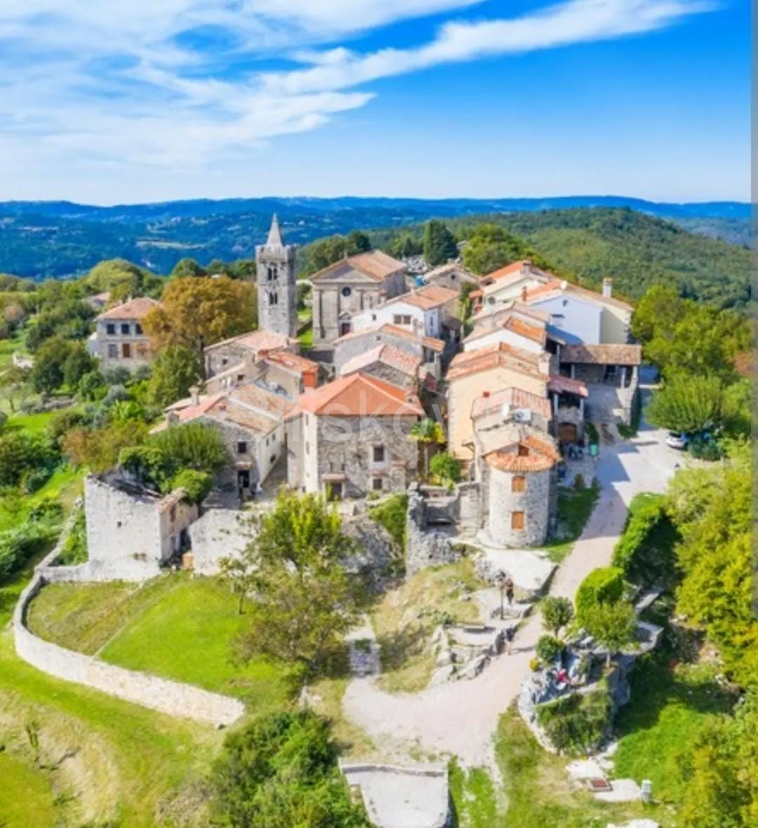House - Buzet, 294m2
