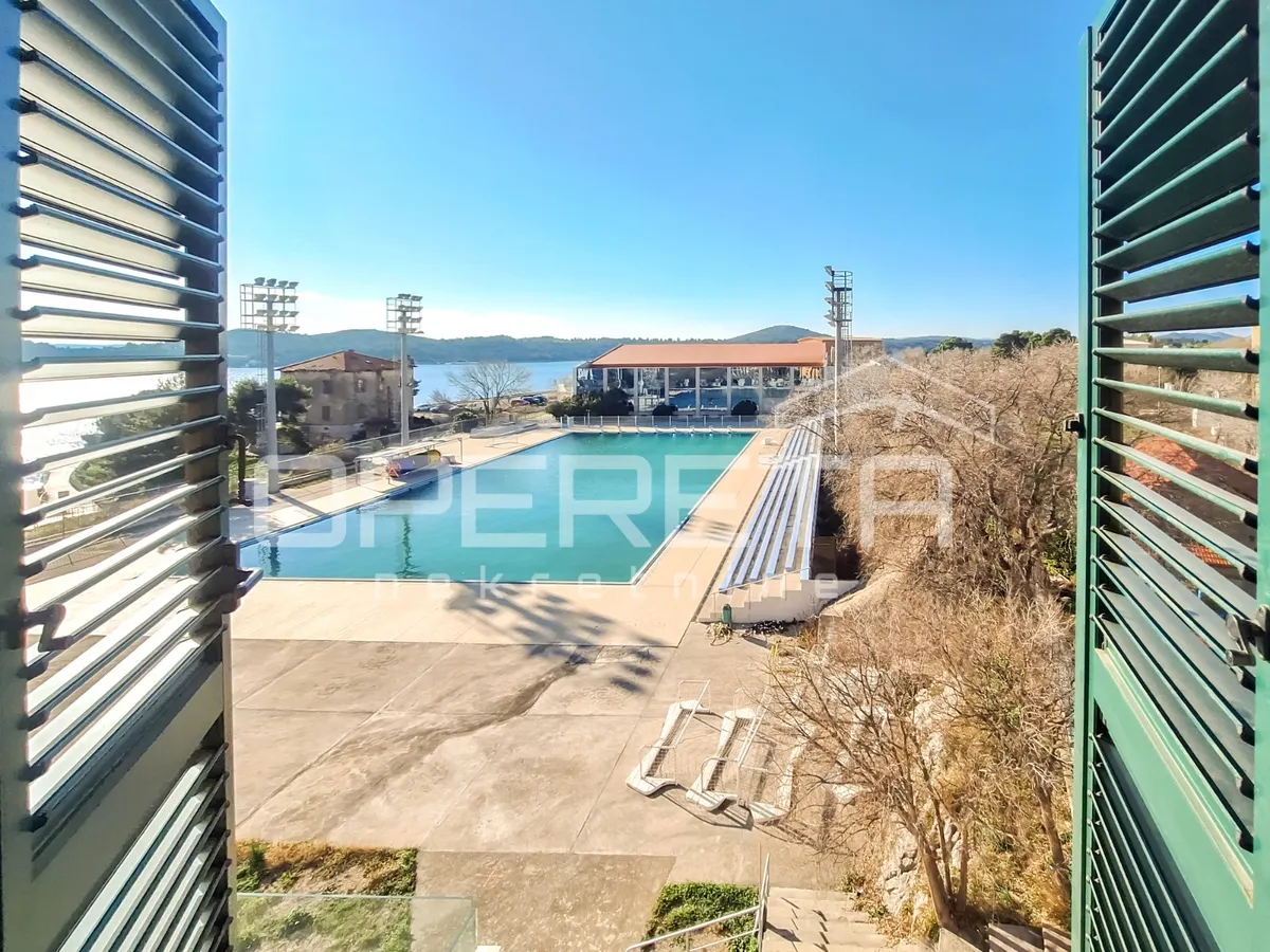Stan - Prilaz tvornici, Šibenik, Šibenik, 139m2