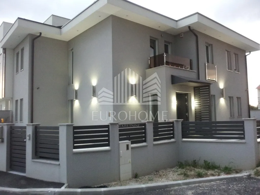 House - Novi Zagreb - Zapad, 323m2