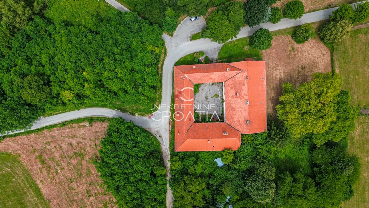 House - Vinica, 2000m2