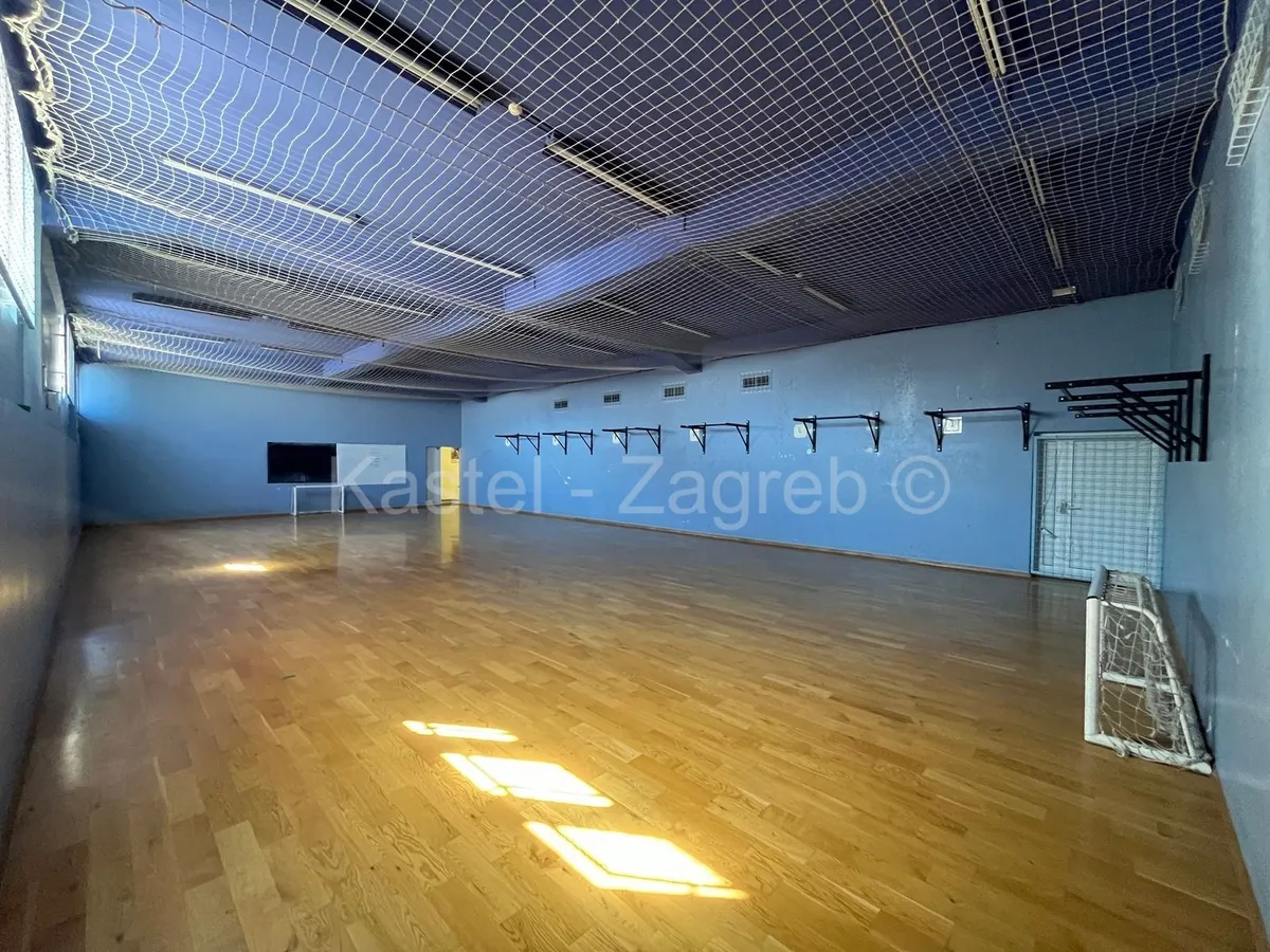 Poslovni Prostor - Zabok, 403m2