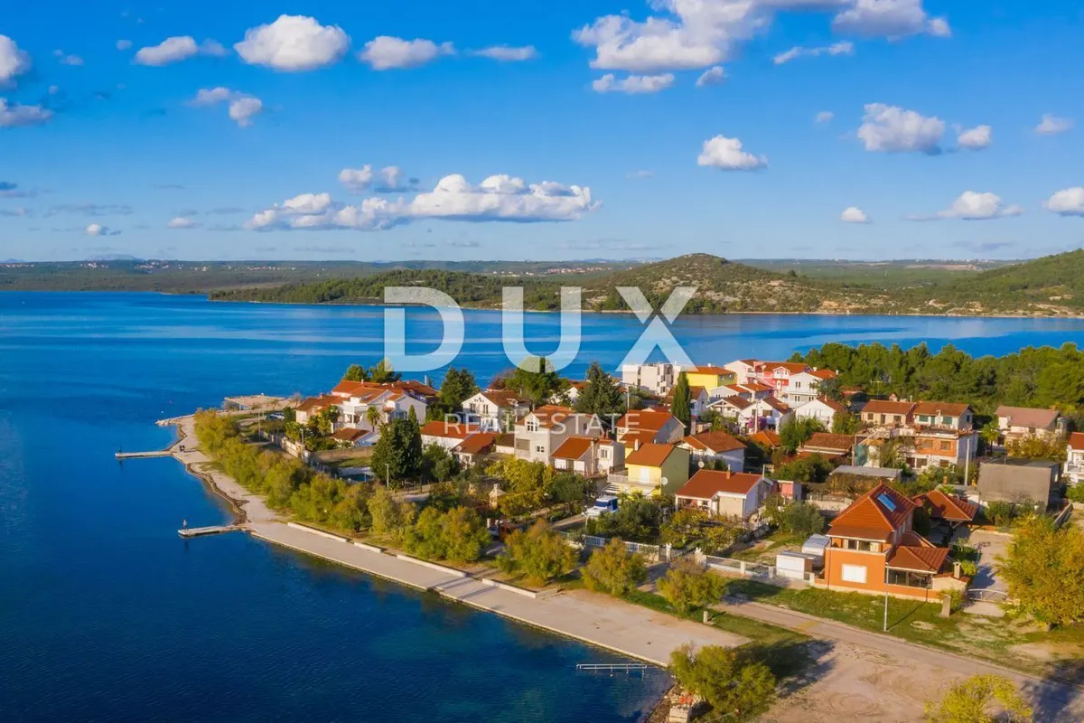Zemljište - Šibenik - Okolica, 798m2