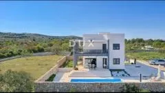 Kuća - Vodice, 290m2