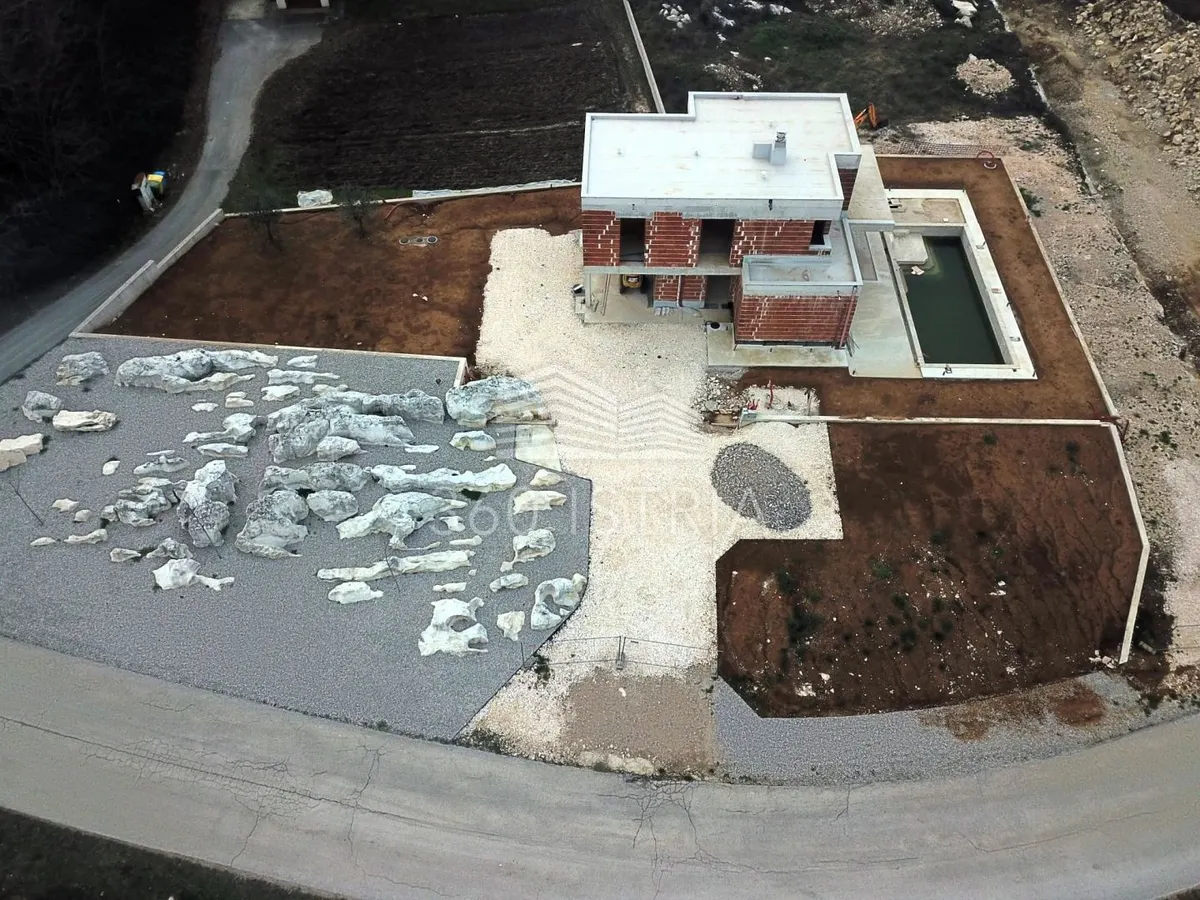 Kuća - Pićan, 180m2