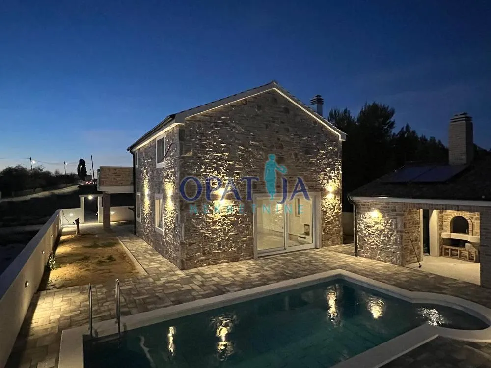 Kuća - Vrsi, 165.1m2