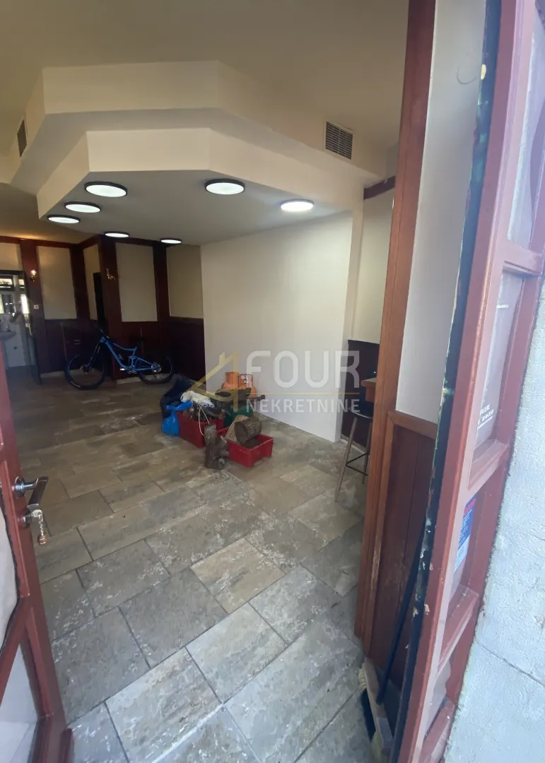 Poslovni Prostor - Poreč, 40m2