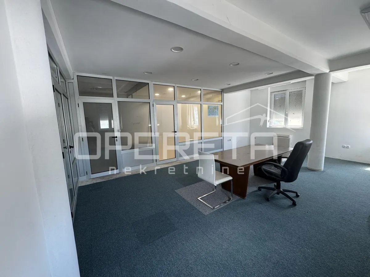 Ured - Krešimirova ulica, Split-okolica, Split, 1000m2