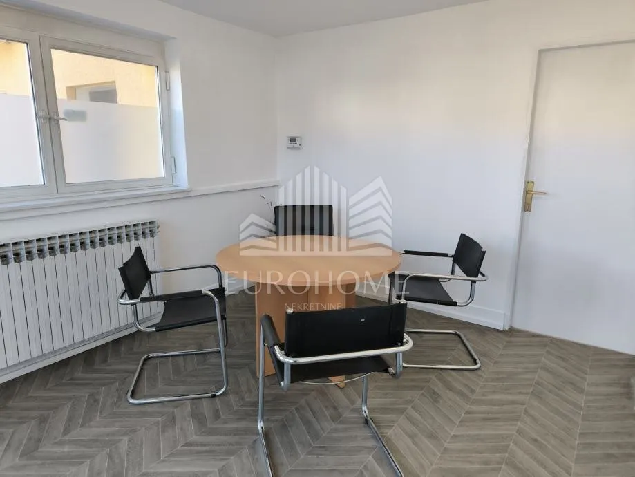 Commercial Space - Trnje, 421m2