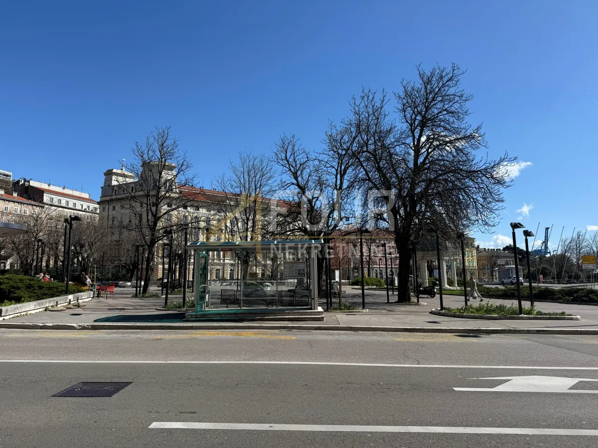 Poslovni Prostor - Rijeka, 50m2