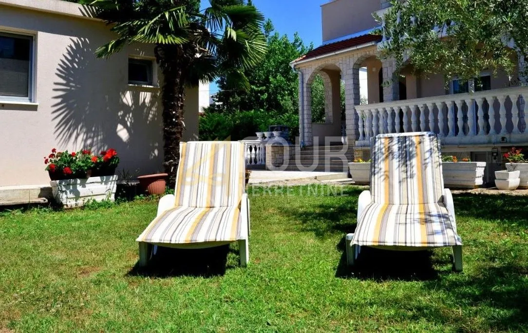 Kuća - Malinska-Dubašnica, 560m2