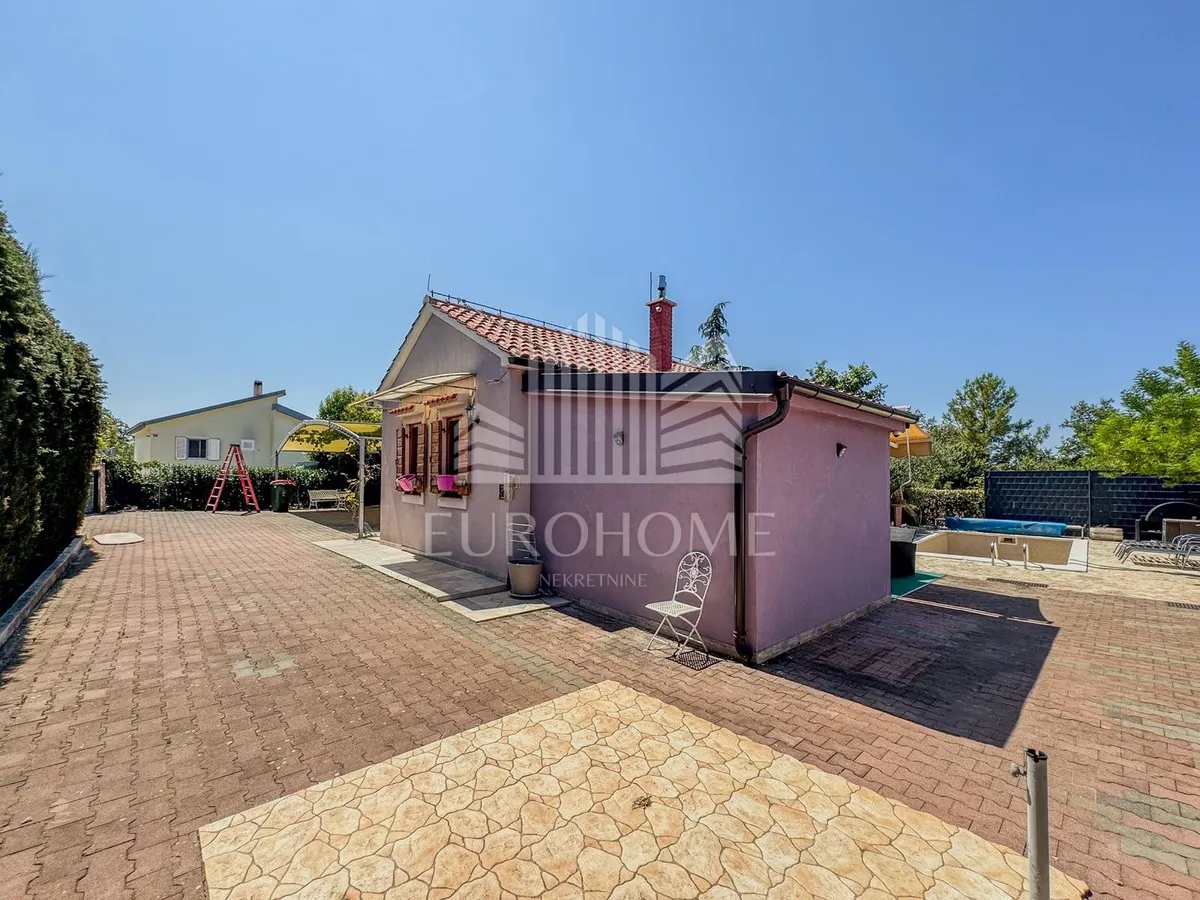Kuća - Poličnik, 92m2
