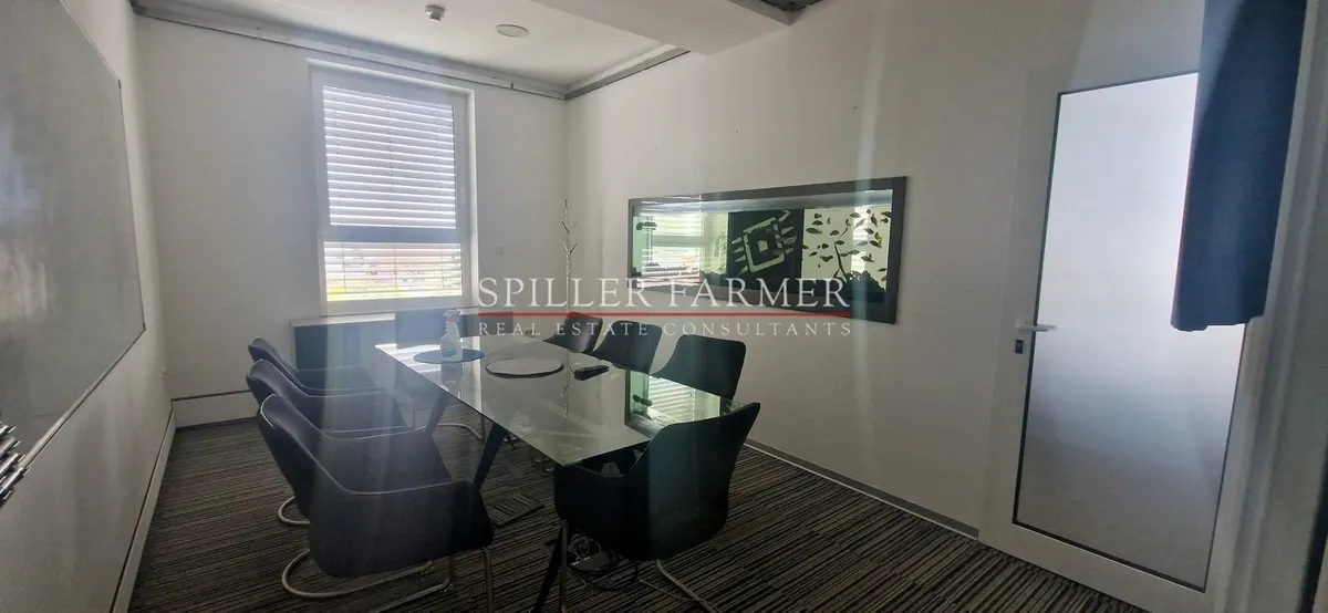 Poslovni Prostor - Kamenarka, Zagreb, 636.89m2