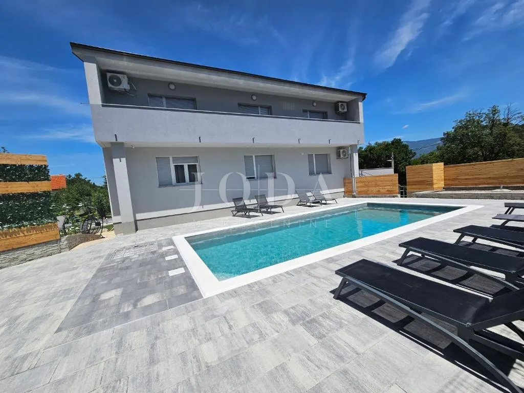 Kuća - Čavle, 350m2