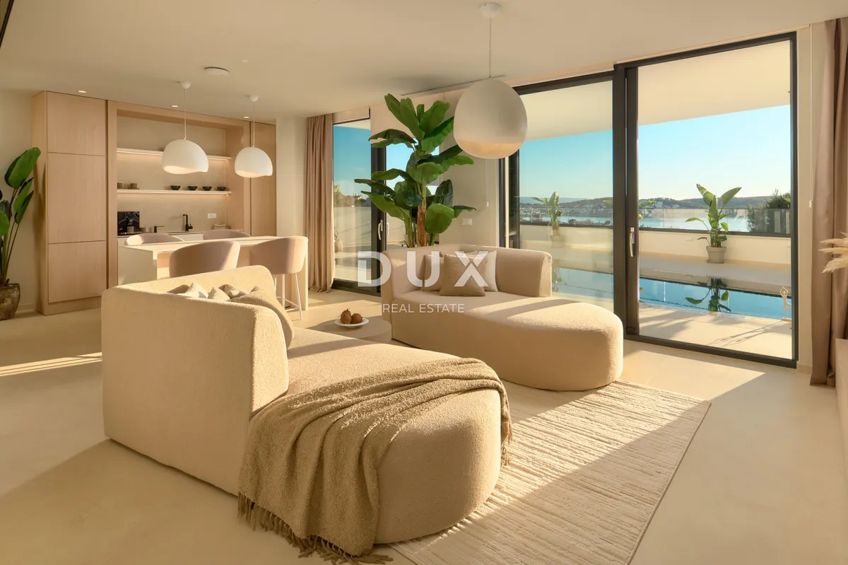 Kuća - Trogir, 351m2