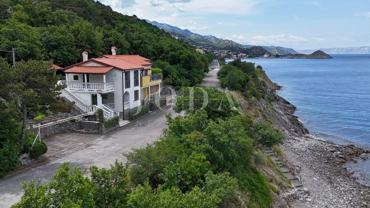 Kuća - Senj, 230m2