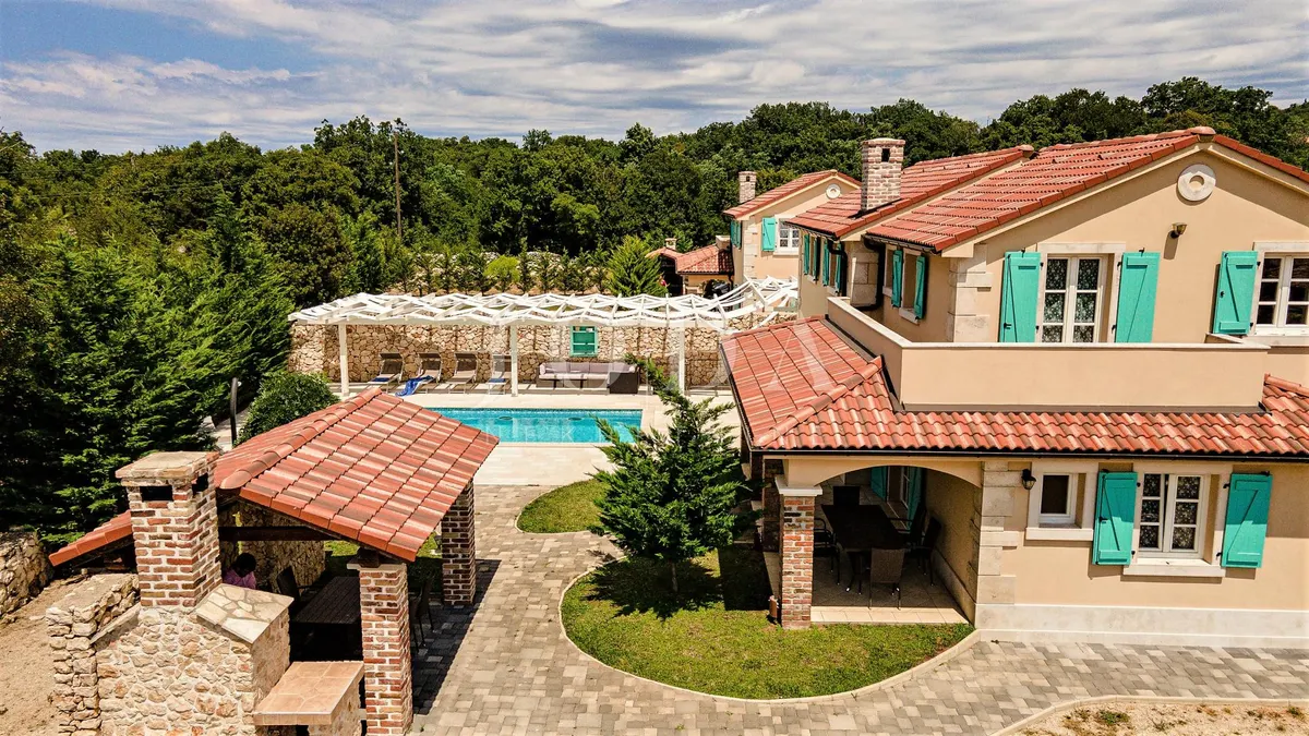 Kuća - Dobrinj, 140m2