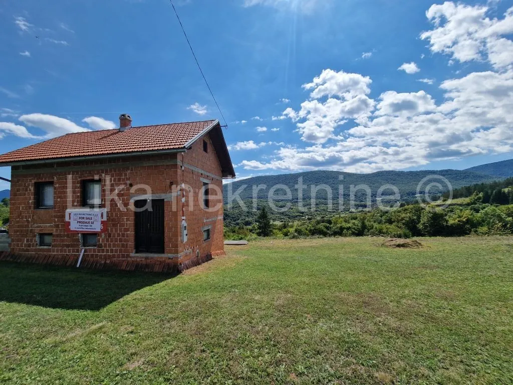 Kuća - Otočac, 120m2