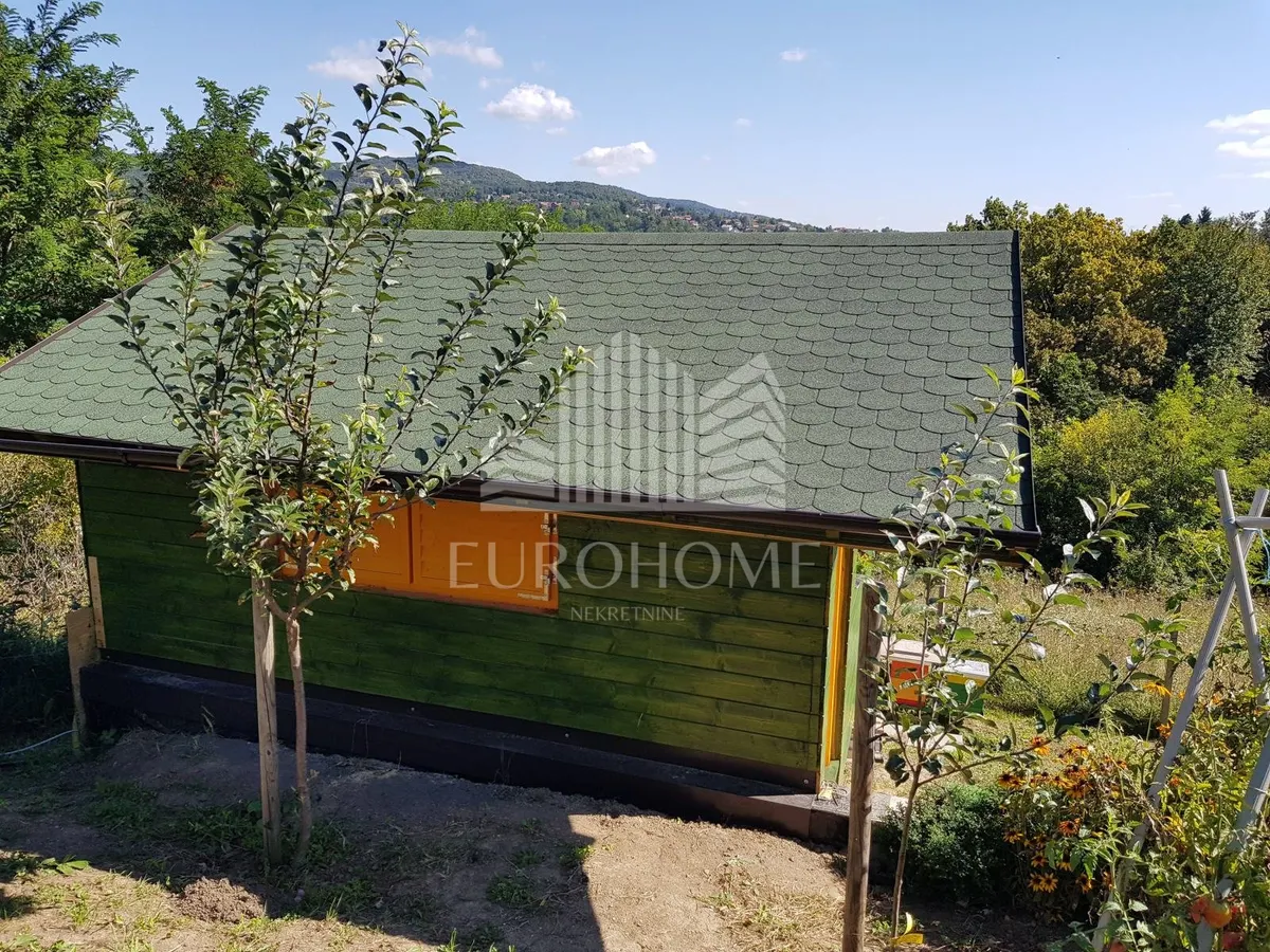 Zemljište - Podsused - Vrapče, 732m2