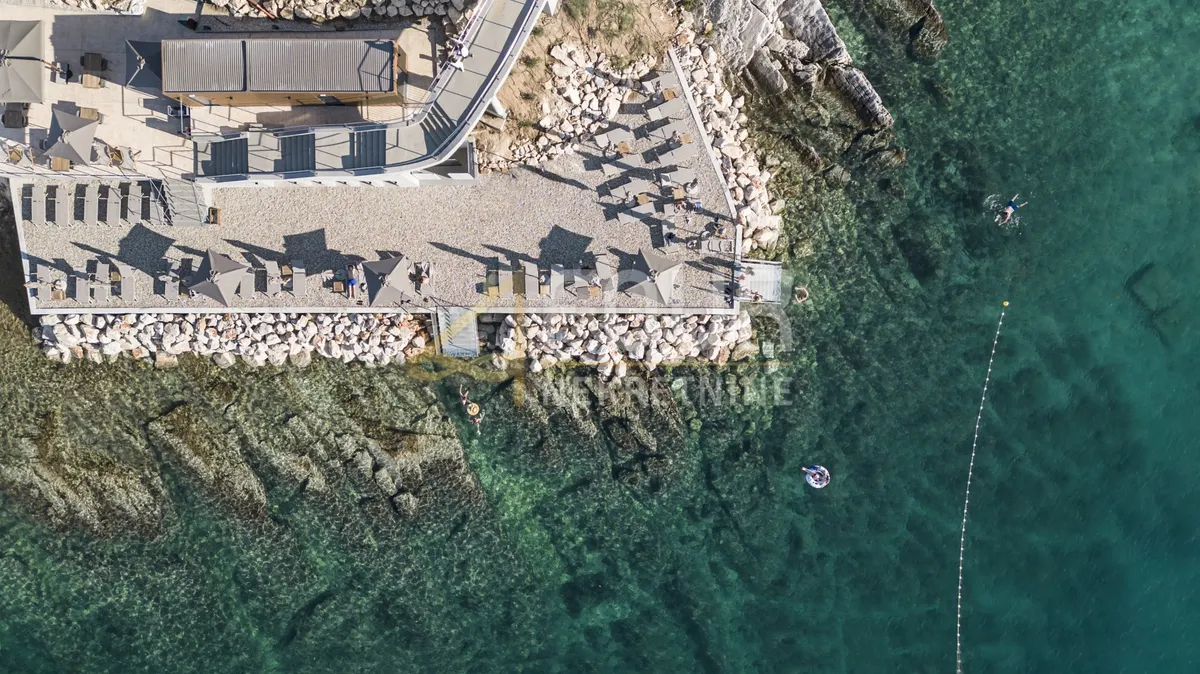 Kuća - Umag, 455m2