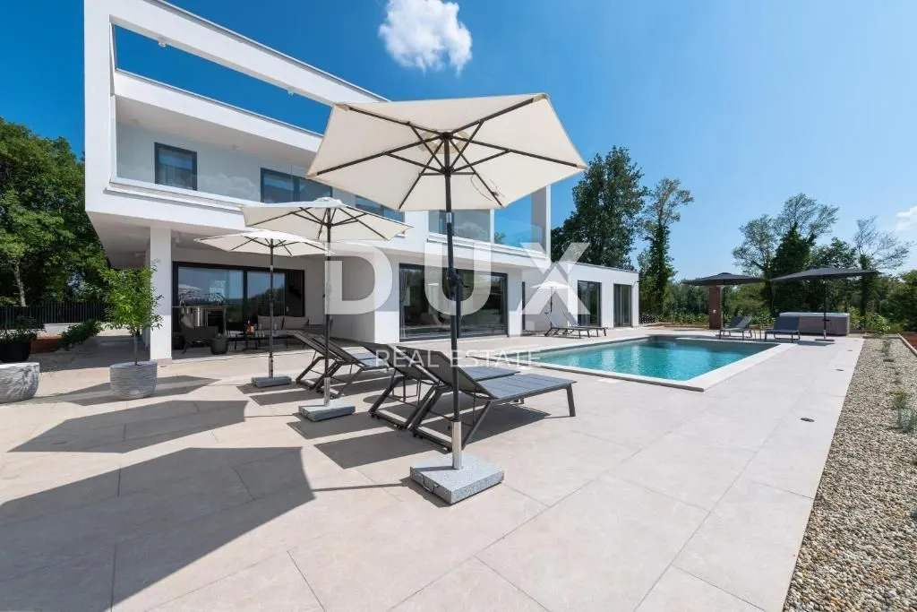 Kuća - Labin, 290m2