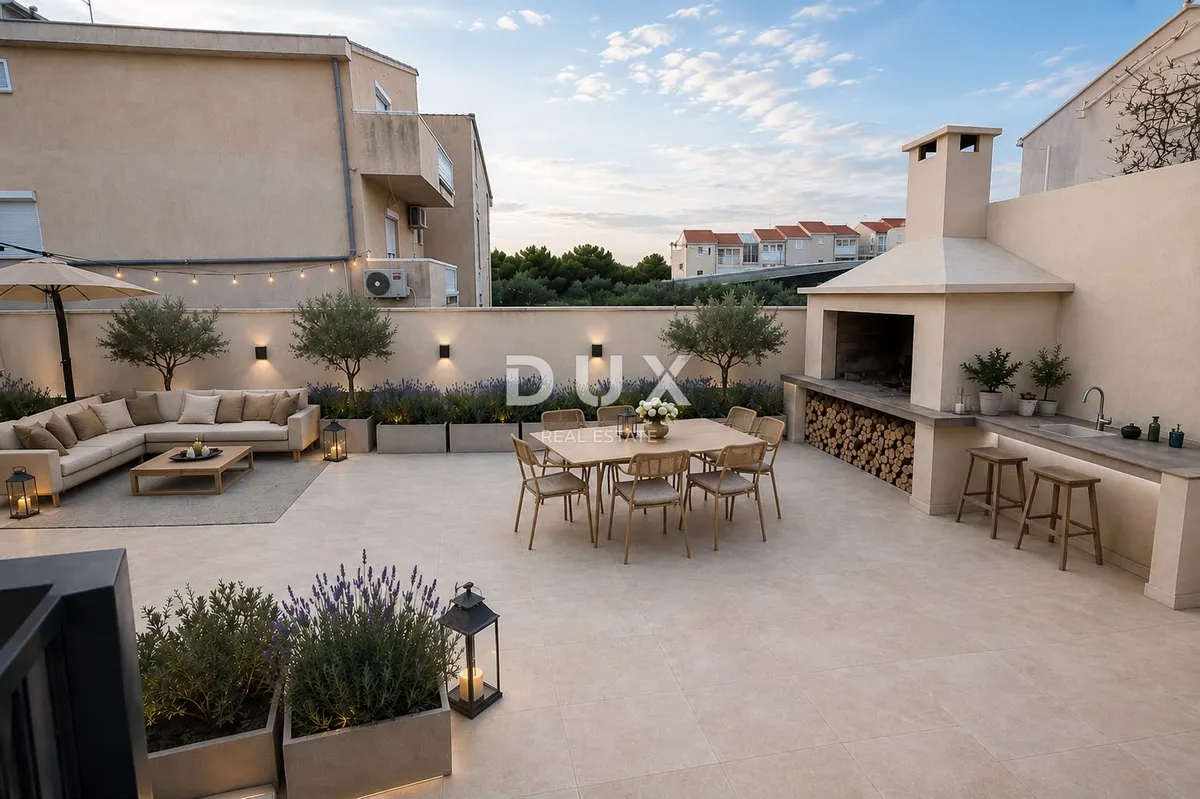 Kuća - Biograd na Moru, 350m2
