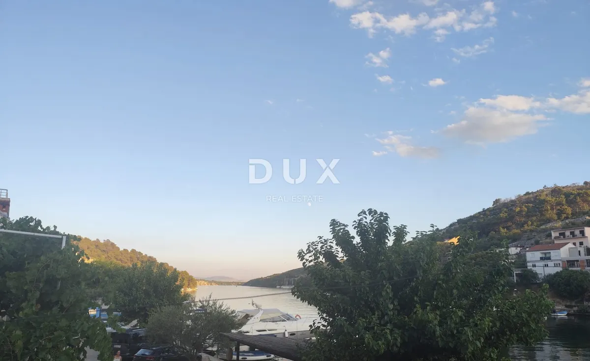 Kuća - Šibenik - Okolica, 130m2