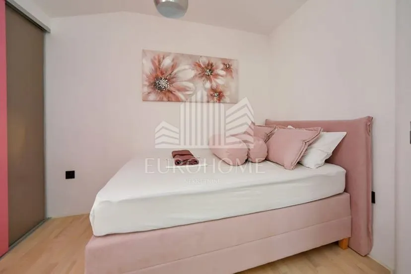 Apartment - Bibinje, 170m2