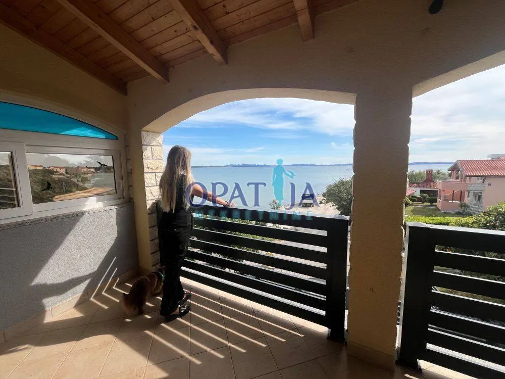 Kuća - Privlaka, 180m2