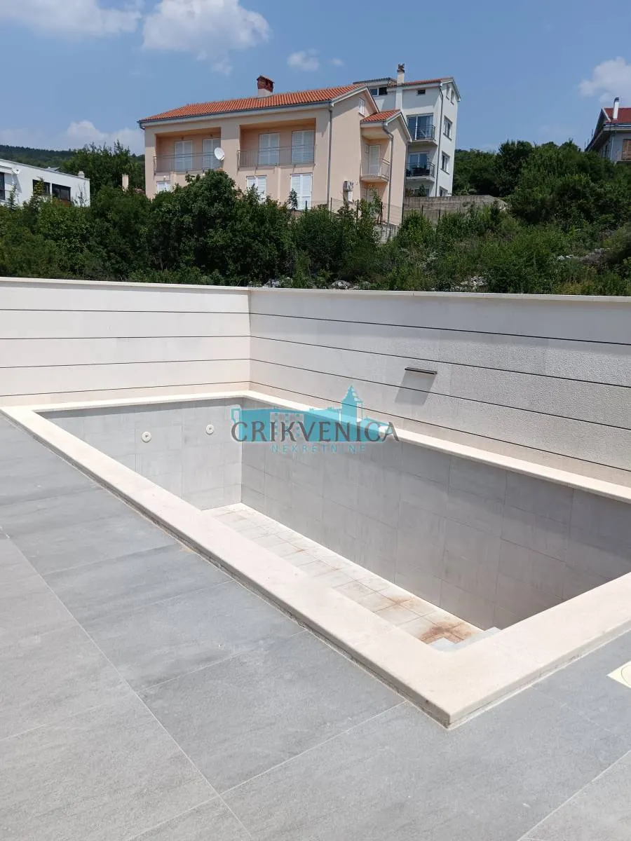 Stan - Crikvenica, 170m2