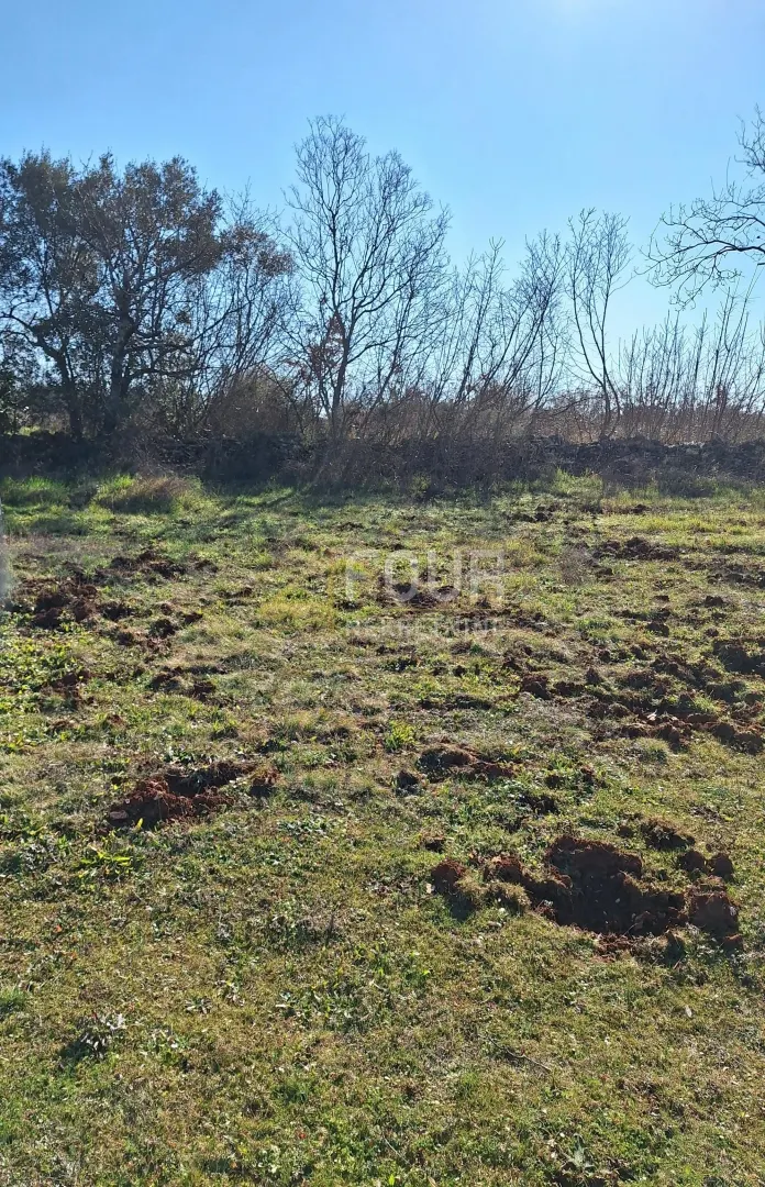 Zemljište - Marčana, 650m2